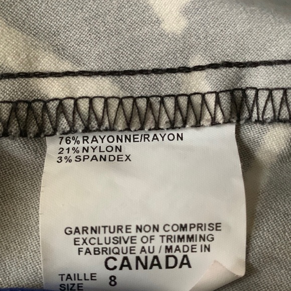 Super chic navy-indigo mini-skirt with white patterns! - Picture 5 of 6